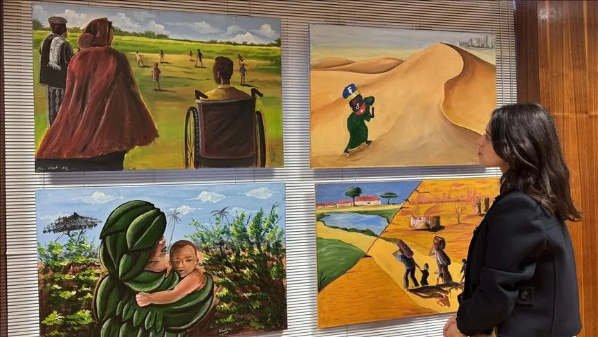 Somalili genç sanatçıların eserleri, Londra'da sanatseverlerle buluştu