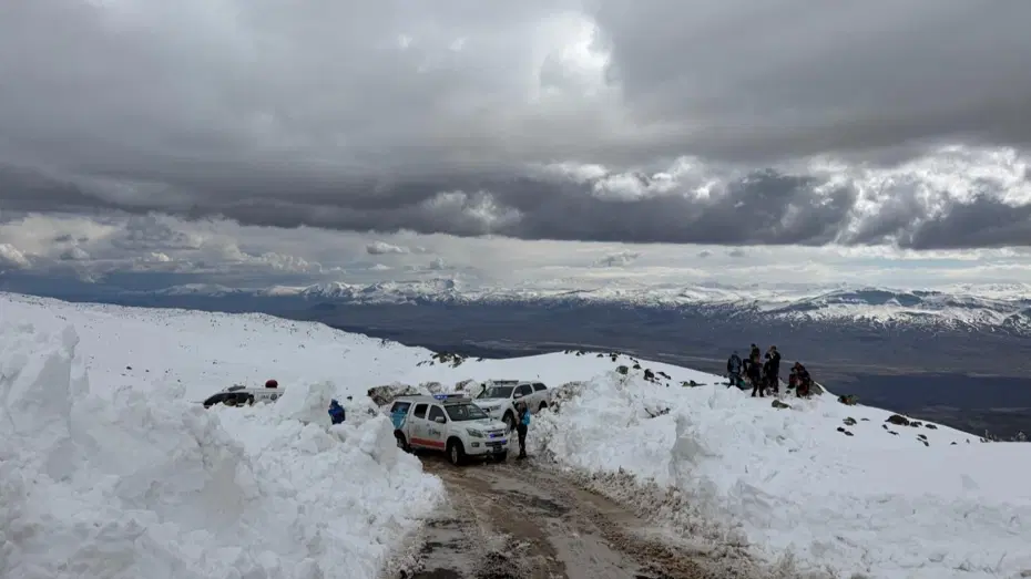 Ağrı'da kaybolan kadın dağcı için arama çalışması başlatıldı