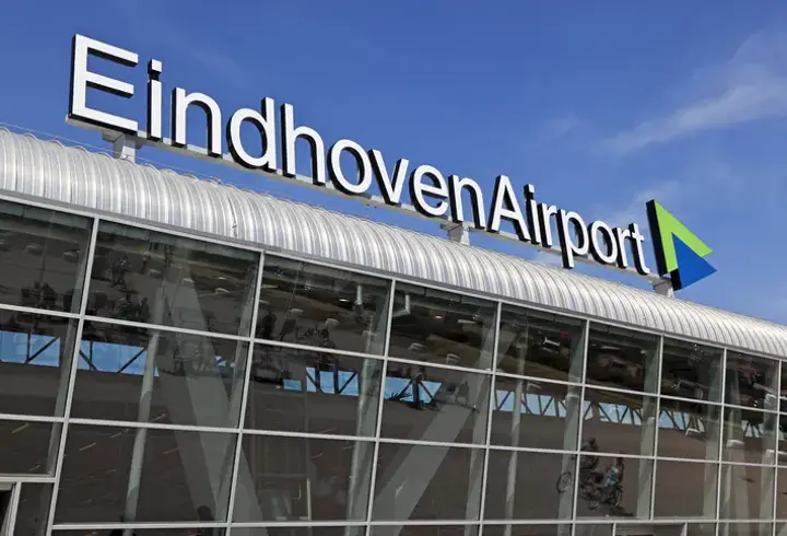 Hollanda'da dron alarmı: Eindhoven Havalimanı'nda uçuşlar aksadı