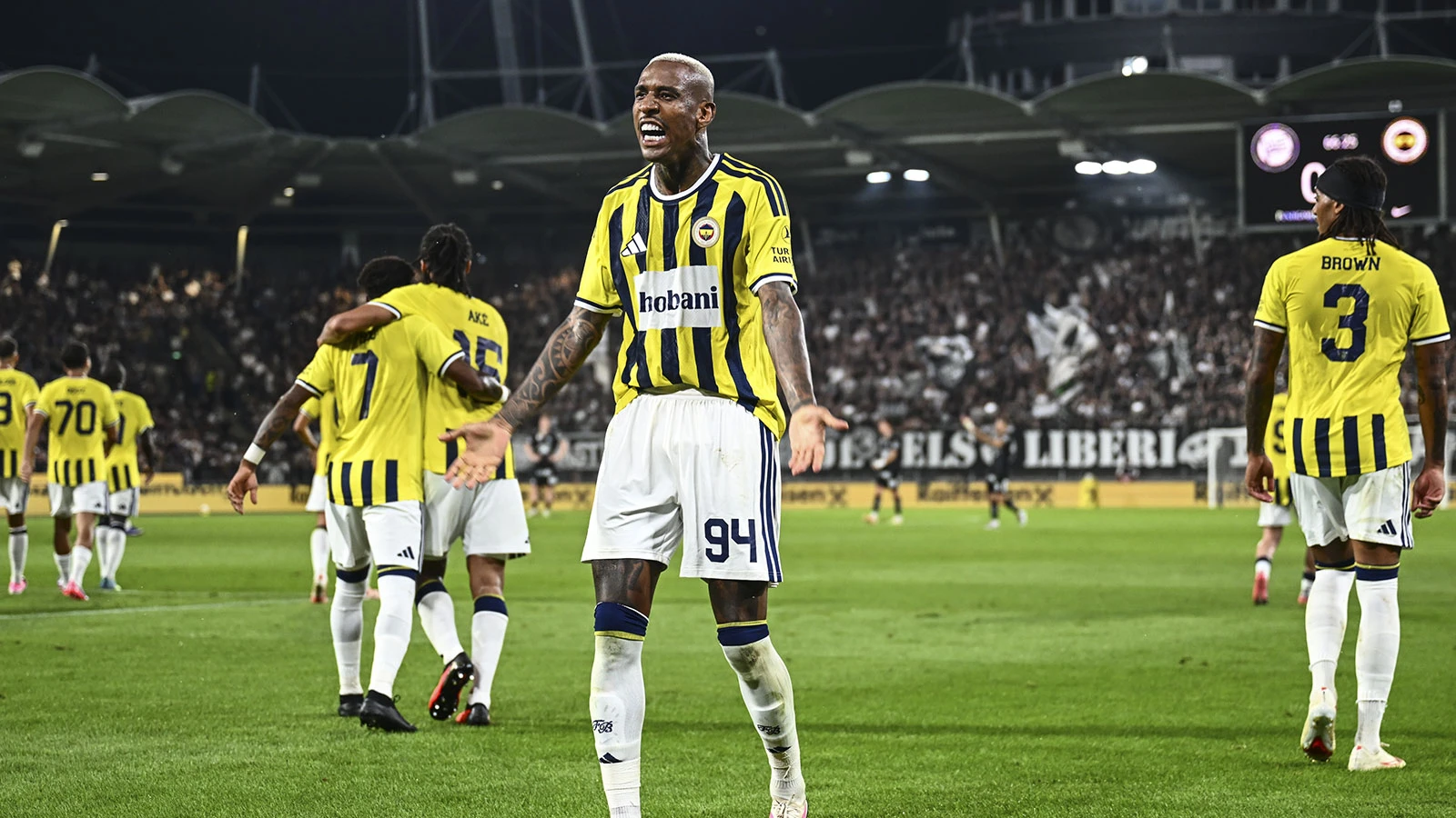 Anderson Talisca önce "Farke News" dedi sonra sildi