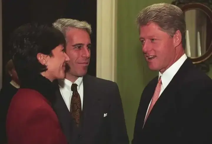 33 bin sayfalık Jeffrey Epstein dosyası yayınlandı! Bilgisayarın üzerinde "dokunmayın" notu...