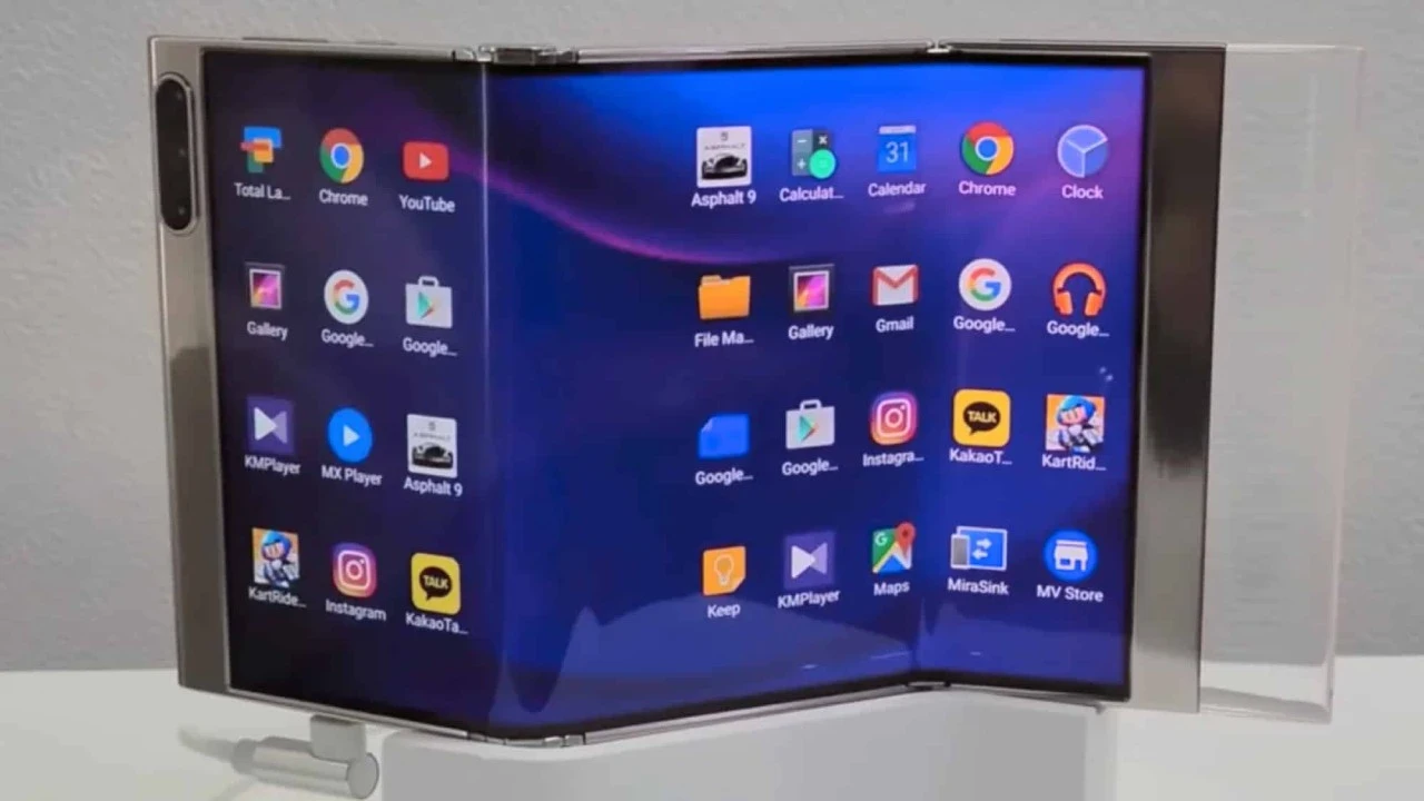 Samsung’un üçe katlanan akıllı telefonunun fiyatı belli oldu