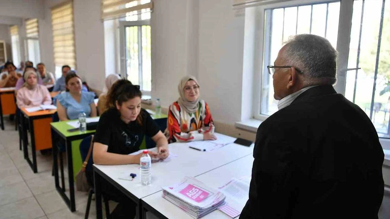AGS soruları ve ÖABT soruları yayımlandı... 2025 AGS ile 2025 ÖABT soru ve cevap anahtarı için tıklayınız...