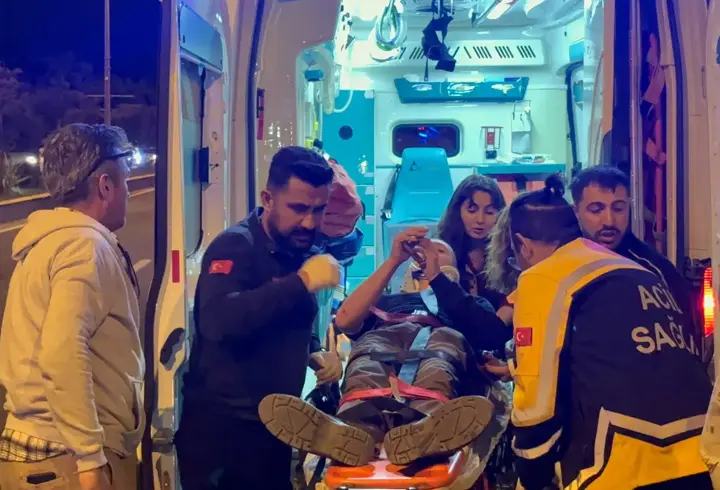 Çorlu'da motosiklet yayaya çarptı: 2 yaralı