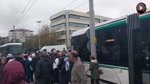 İzmit’te Yolun Karşısına Geçen Kadınlara Tramvay Çarptı