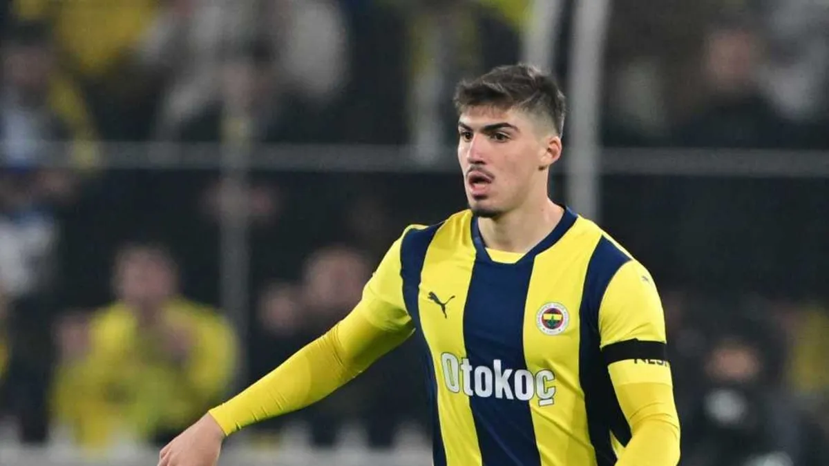 Fenerbahçe'de Yusuf Akçiçek Al-Hilal'e transfer oldu!