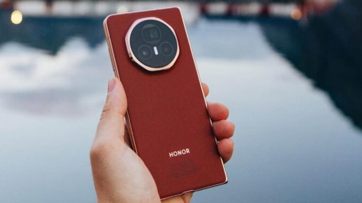 Honor Magic V5 sahneye çıkıyor: Daha ince tasarım, daha büyük batarya