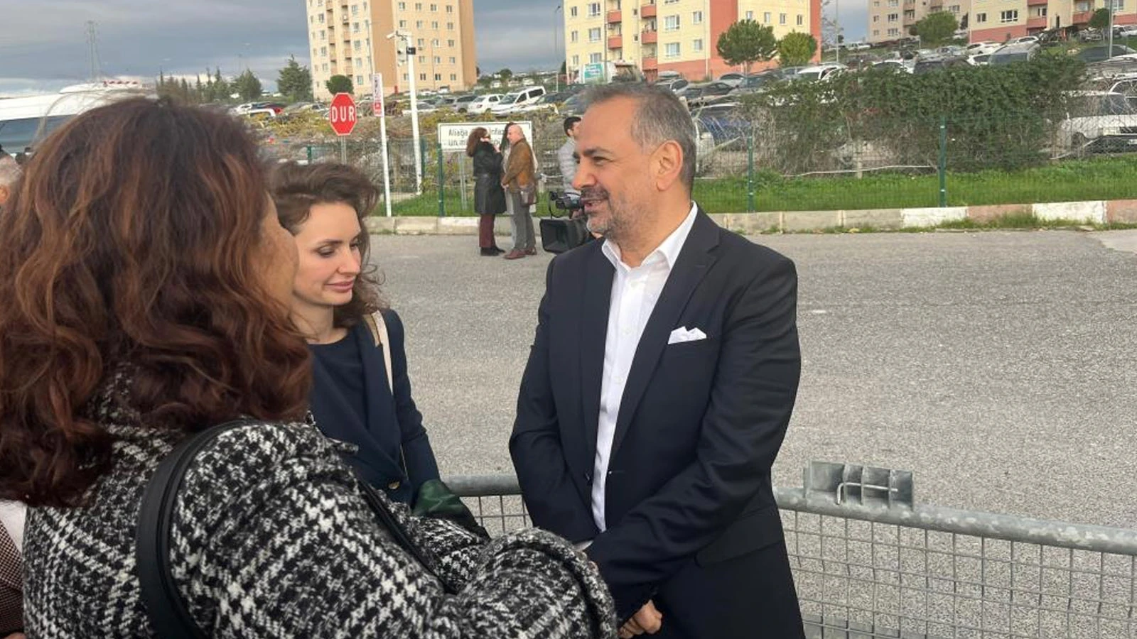 İzmir'deki zimmet soruşturmasında şüpheliler adliyeye sevk edildi