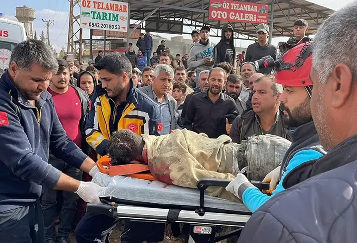 Şanlıurfa'da inşaatta çökme meydana geldi: 2 ölü, 3 yaralı