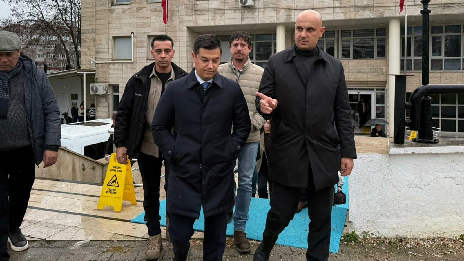 Polise saldırdığı ileri sürülen Marmaris Belediye Başkanı Acar Ünlü için hapis talebi