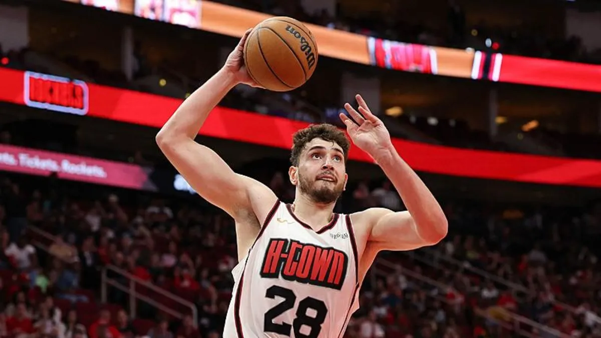 Alperen Şengün'ün "duble-duble" yaptığı maçta Houston 76ers'ı devirdi!