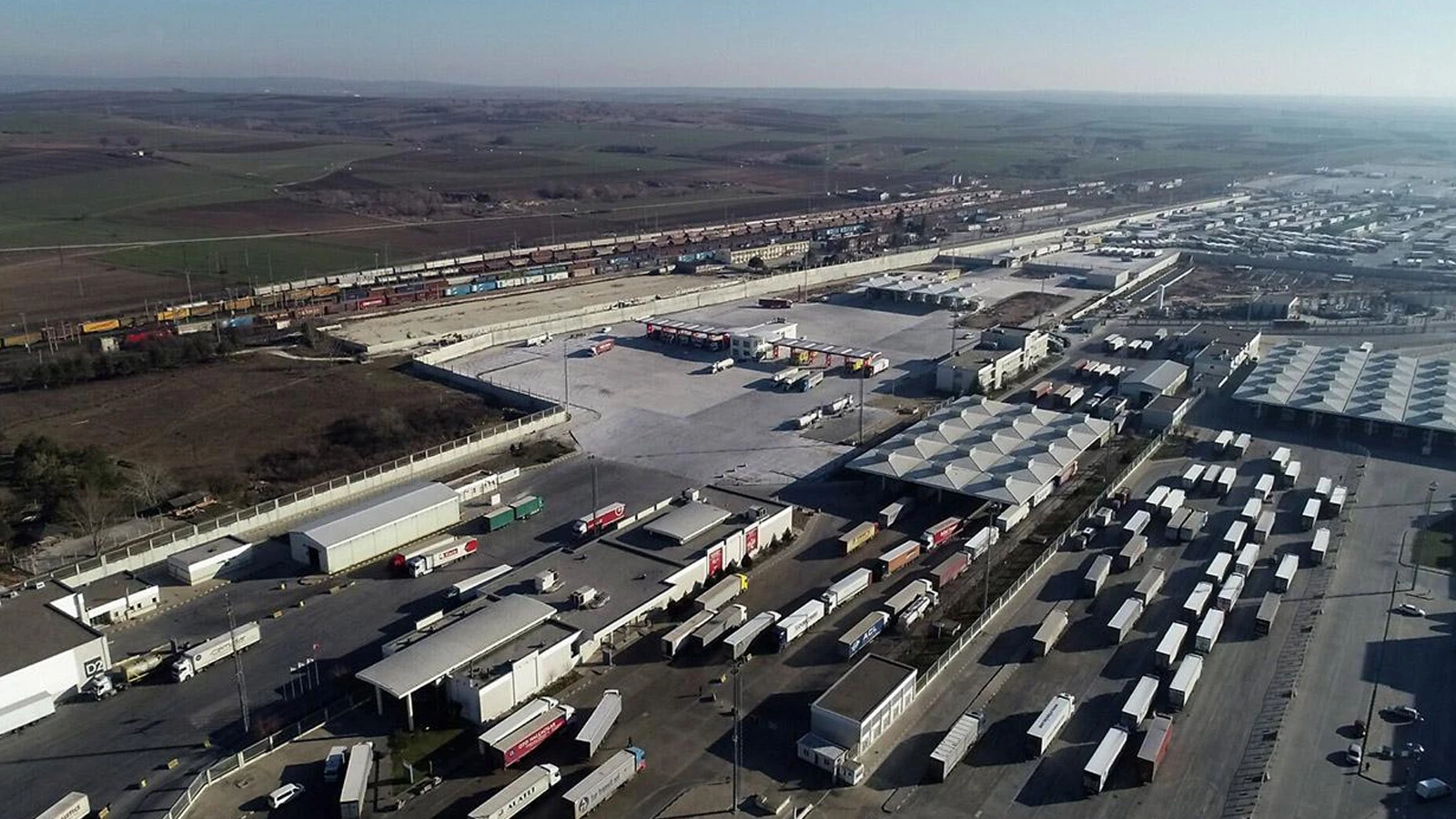 Kapıkule Gümrük Kapısı'nda ticari araç geçişinde tarihi rekor
