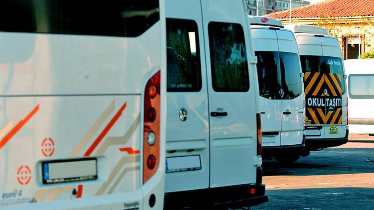 Personel servislerinde araç yaş sınırı 19'dan 21'e çıkarıldı