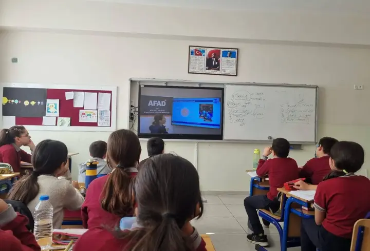 Keban'da afetlere karşı okullarda tatbikat yapıldı