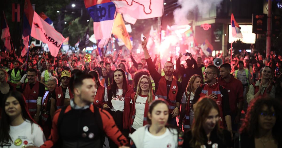 Sırbistan'da Z Kuşağı Rüzgarı: "Artık Ülkeyi Yönetmek İstiyorlar"