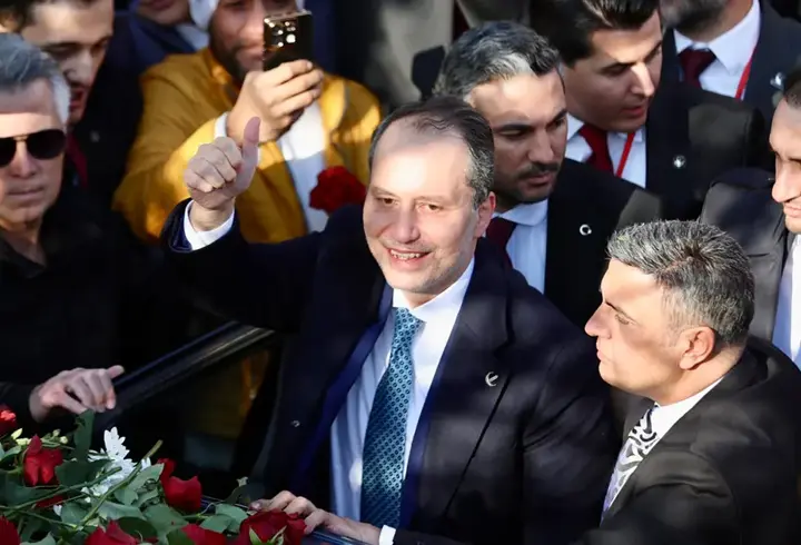 Fatih Erbakan, yeniden genel başkanlığa seçildi