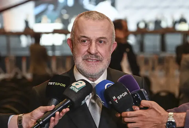 Beşiktaş Divan Kurulu Başkanı Ahmet Ürkmezgil, yoğun bakıma alındı