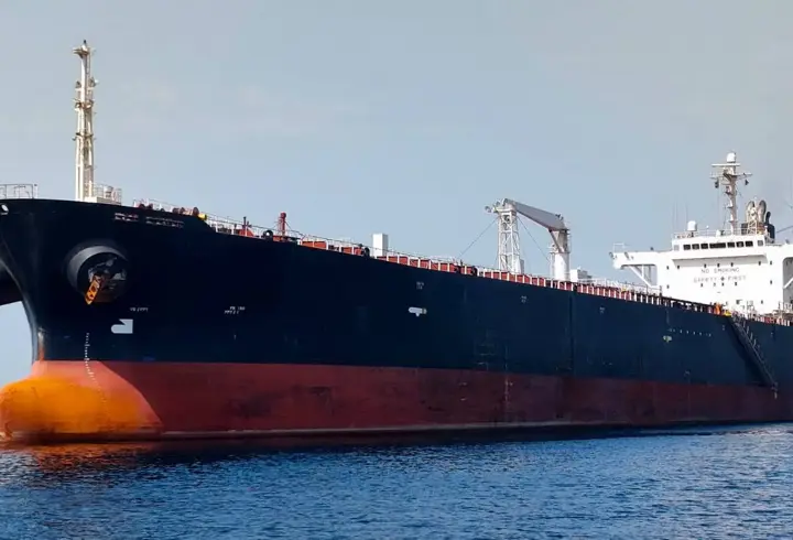 Umman Körfezi'nde iki petrol tankeri çarpıştı