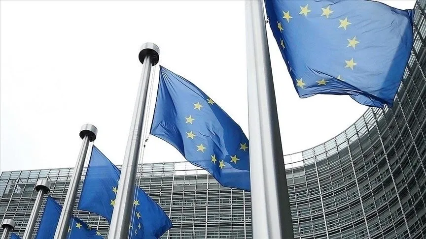 AB, Kosova’ya uyguladığı cezai tedbirleri kaldırmaya başladı