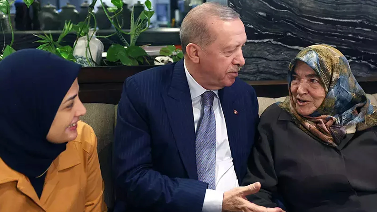 Cumhurbaşkanı Erdoğan'dan vatandaşlara sürpriz ziyaret