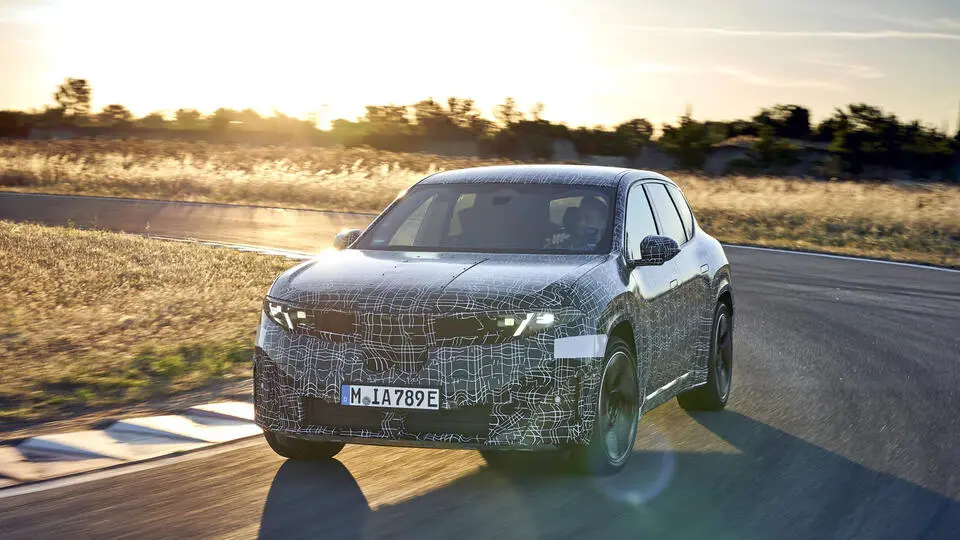 BMW Tesla'ya "Neue Klasse" ile cevap veriyor