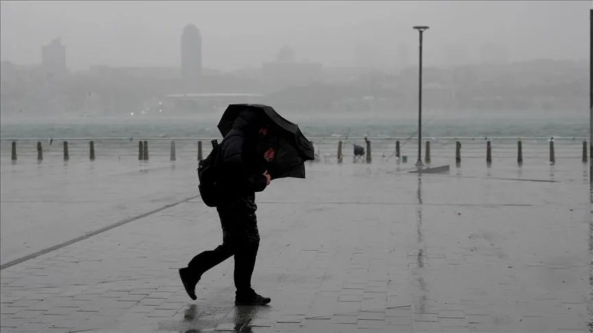 İstanbul Valiliğinden fırtına ve sağanak uyarısı