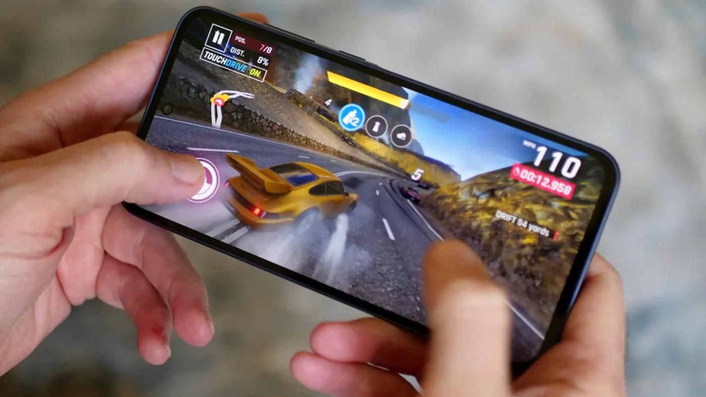 One UI 8 ile oyunlar daha hızlı yüklenecek: İşte gelecek özellikler