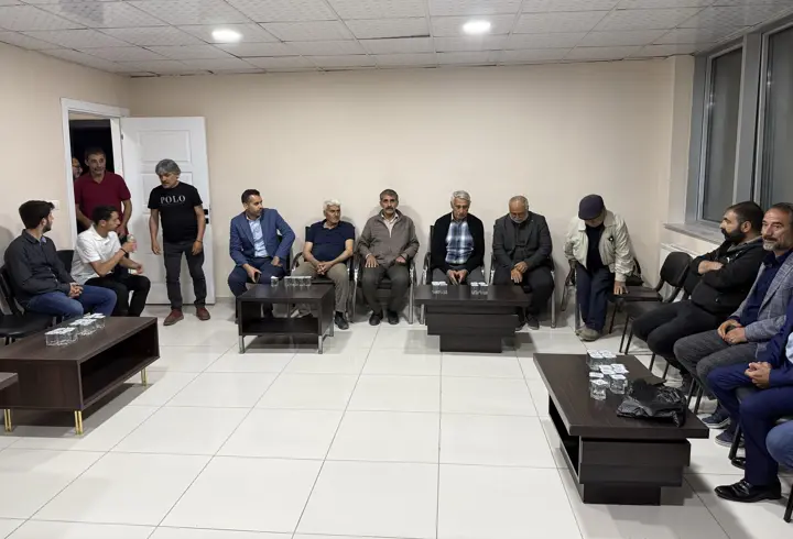 Adıyaman'da DEM Parti heyeti taziyeleri kabul etti