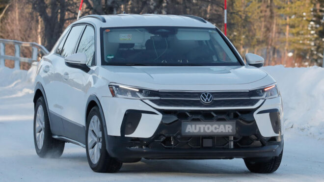 Yeni Volkswagen T-Roc tam hibrit olarak sunulacak