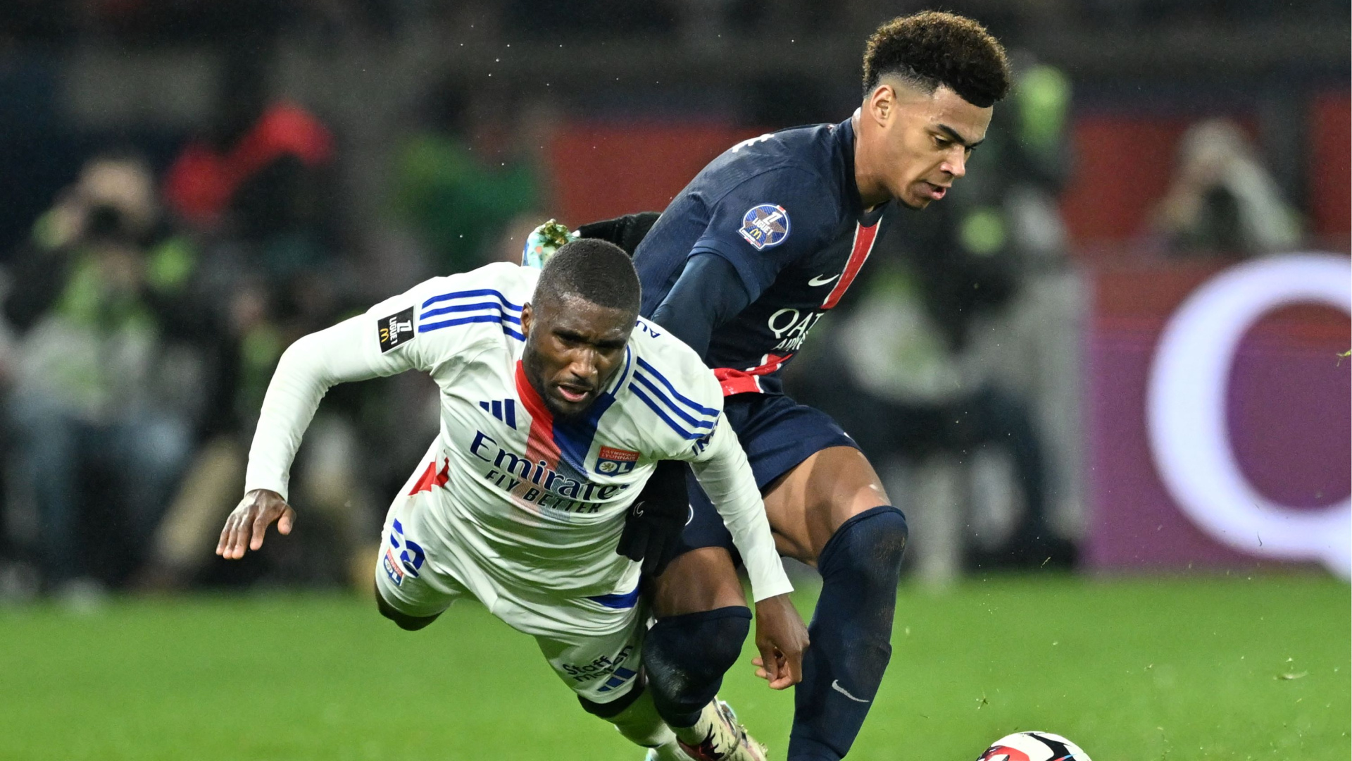 Psg-Lyon Maçı Fransa'daki Olaylar Nedeniyle Ertelendi! - Spor Haberleri - Habertürk