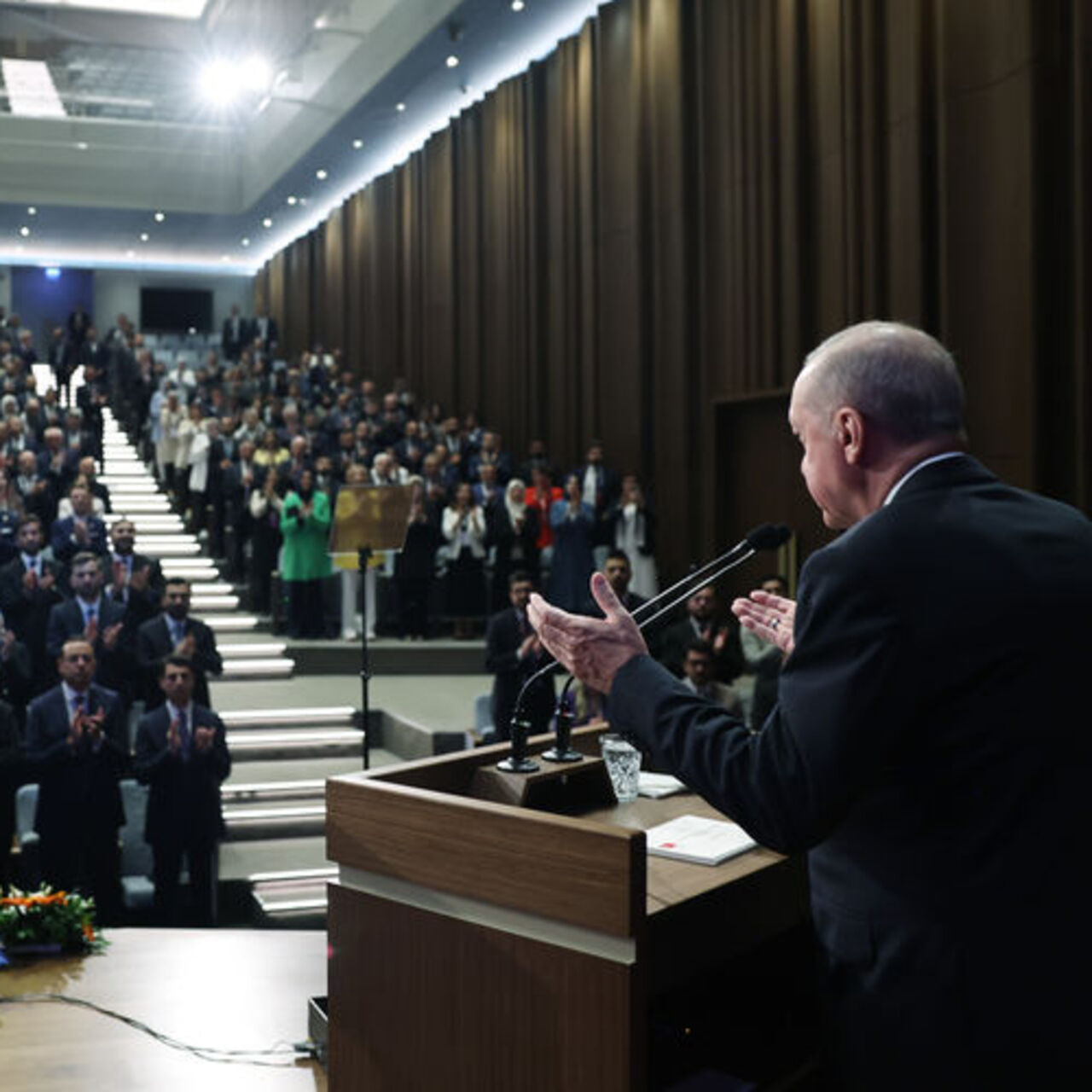 AK Parti sahaya iniyor: Terörsüz Türkiye süreci anlatılacak