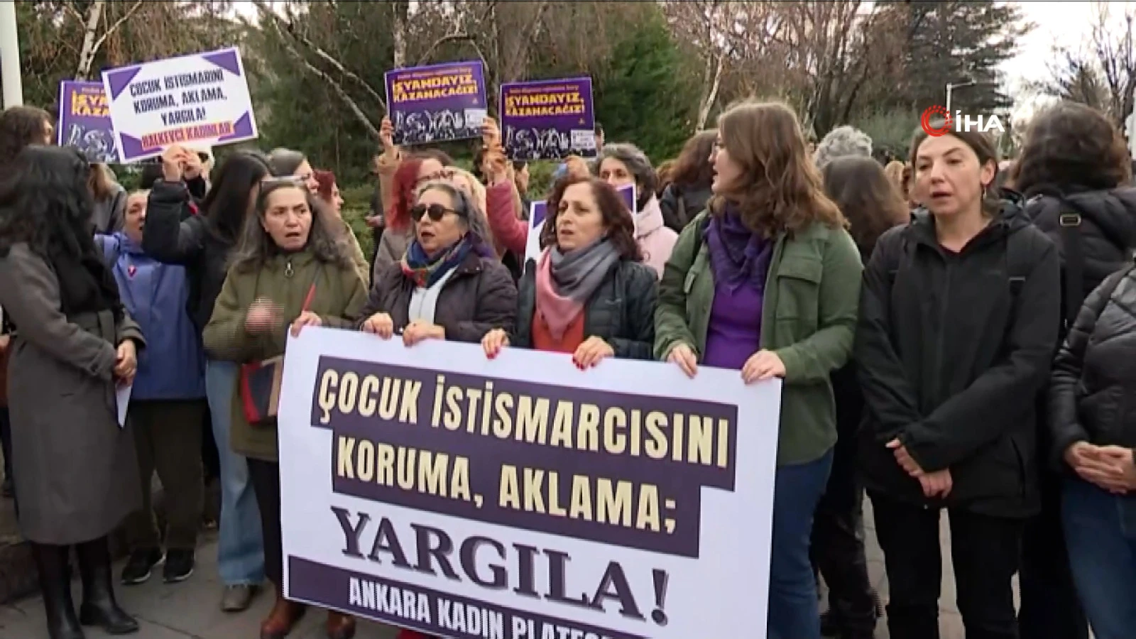 Kadınlardan Meclis önünde çocuk istismarına karşı eylem