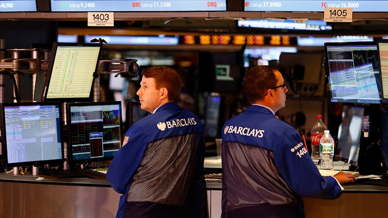 Küresel piyasalarda tarife gölgesi: Risk iştahı bilançolara rağmen baskı altında