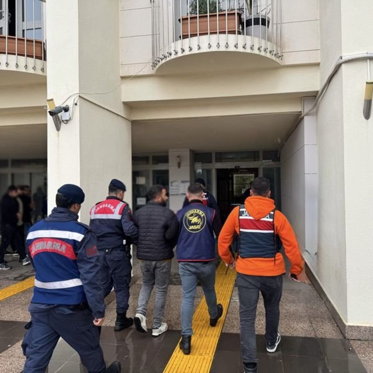 Bodrum'da 25 yıl hapis cezası olan firari hükümlü yakalandı