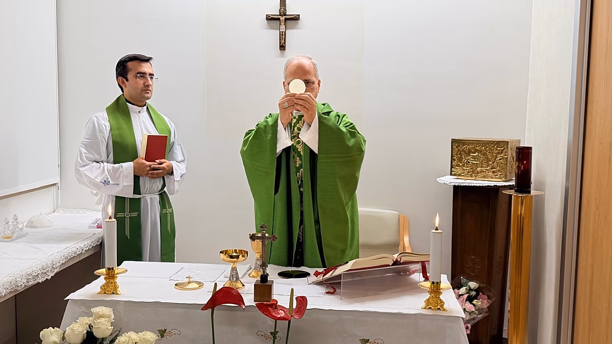 Vatikan, Akciğer Tümörü Ameliyatı Sonrası Papa 14. Leo’nun İlk Fotoğraflarını Yayımladı