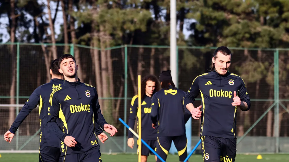 Fenerbahçe'de sakatlık müjdesi! Takımla çalışmalara başladı