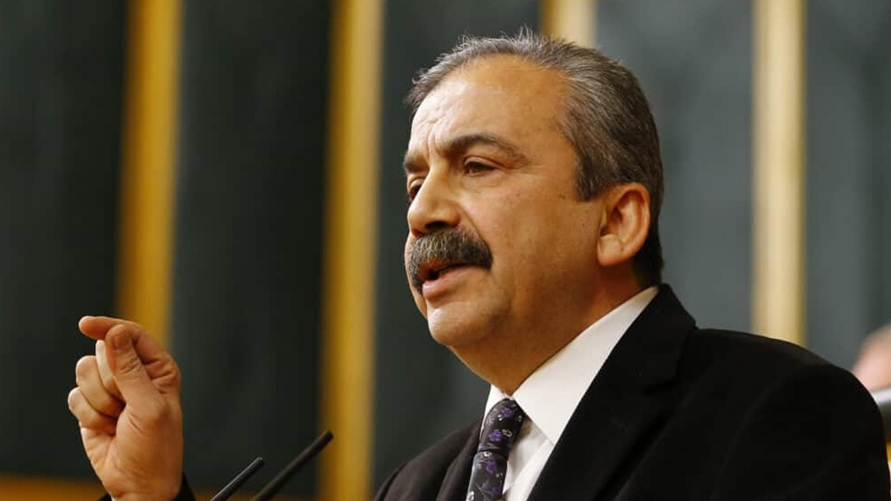 Sırrı Süreyya Önder kimdir? Kariyeri, nereli, kaç yaşında?