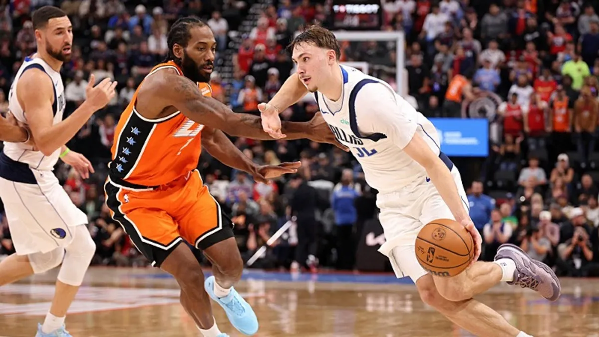 NBA'de Cooper Flagg Mavericks'in Clippers'ı yendiği maçta tarihe geçti