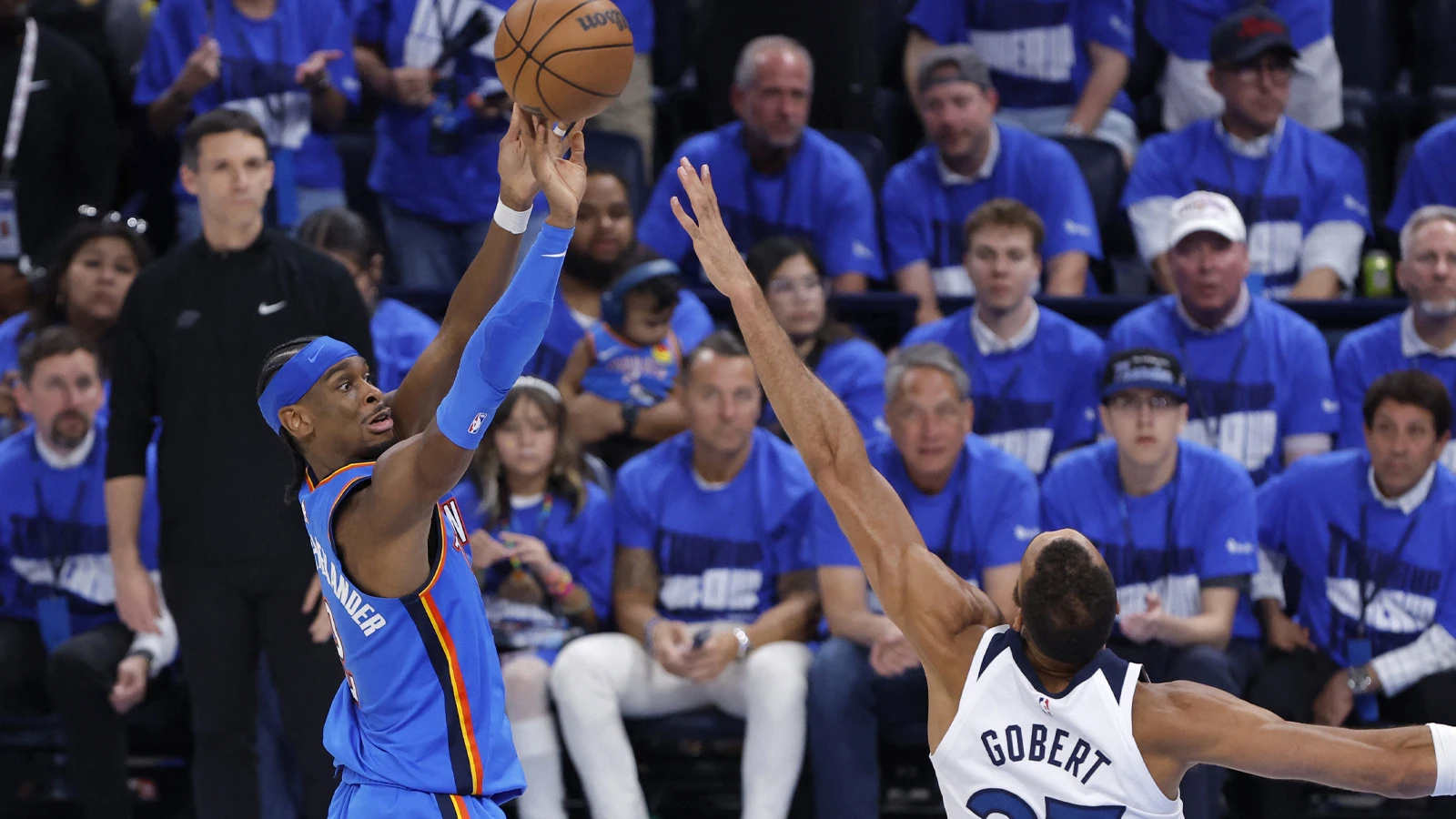 NBA Batı Konferansı finali: Thunder Timberwolwes'i yine devirdi seride avantaj sağladı!
