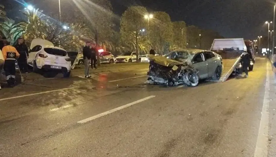 Kartal'da zincirleme kaza: 5 yaralı