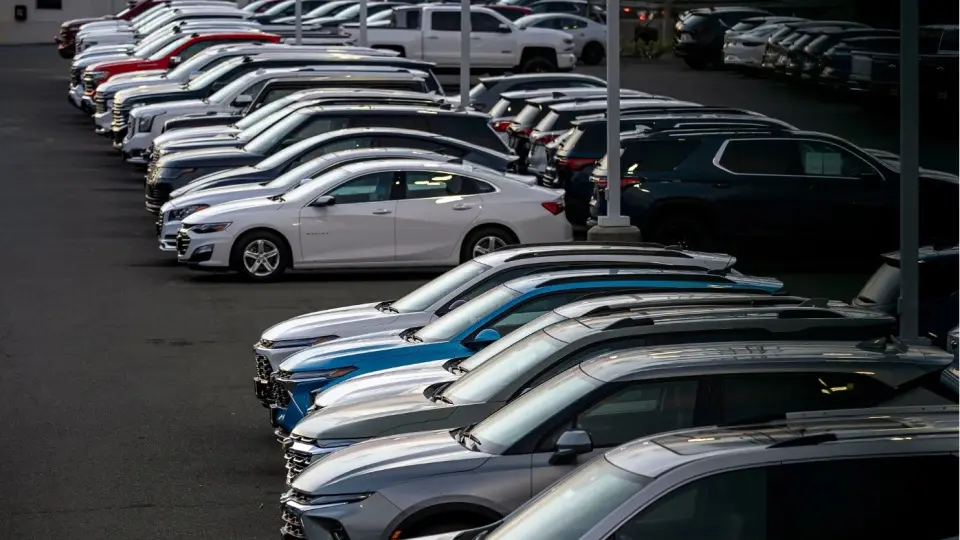 Otomobilde reel fiyatlarda düşüş sürerken talep yavaşladı