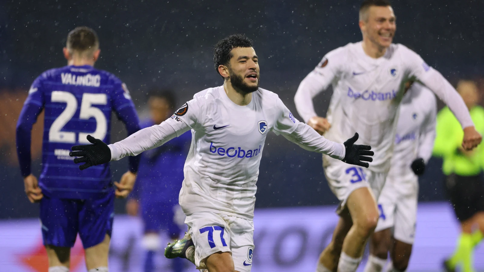 UEFA Avrupa Ligi'nde bir takım daha 3 golle kazandı