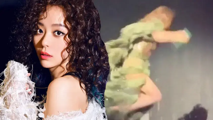 Sahnede Korkutan Kaza! Şarkıcı Jane Zhang Konserde 2 Metreden Düştü!