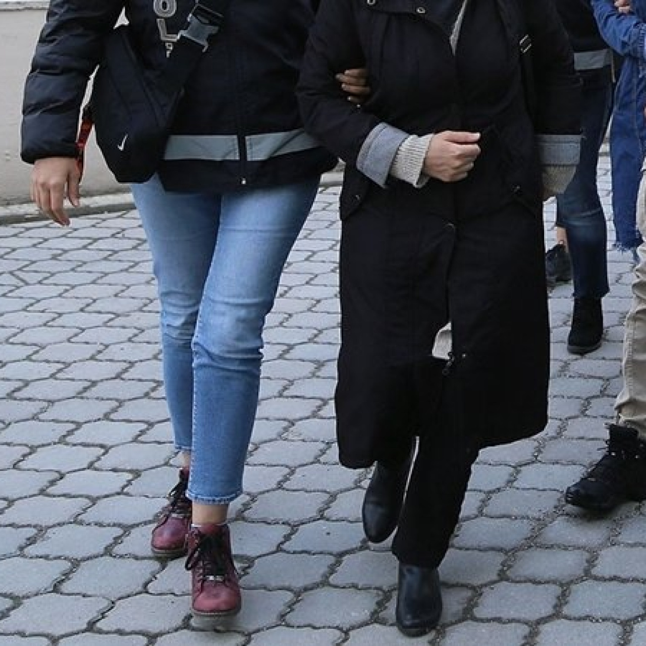 Yaşlı kadının dolandırıldığı iddiasında 2 tutuklama