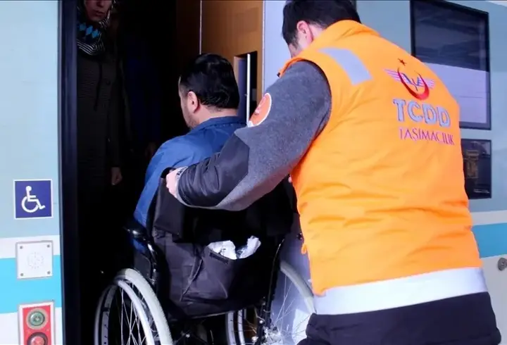 Engelsiz ulaşımda yeni dönem! Havalimanları ve demiryollarında özel hizmetler