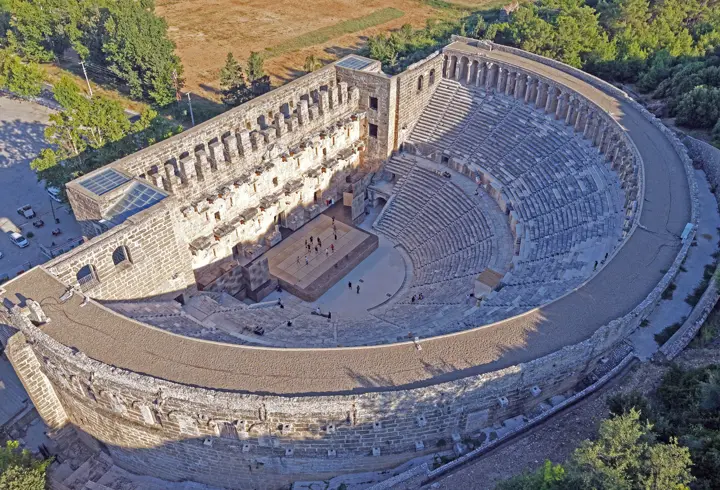 Antalya'ya 1 günde rekor yabancı ziyaretçi girişi
