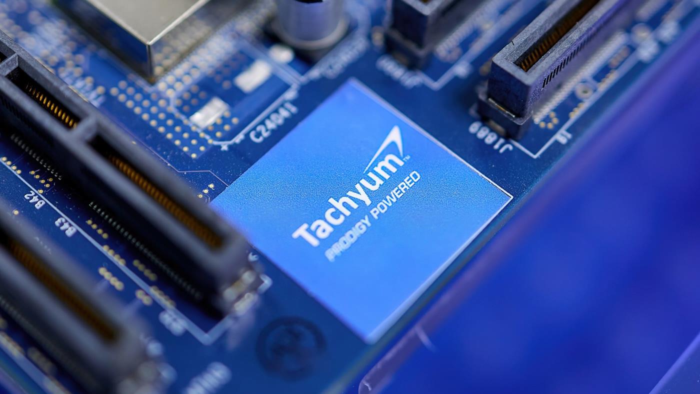 Tachyum'dan çılgın Prodigy işlemciler: 1 GB önbellekle geliyor