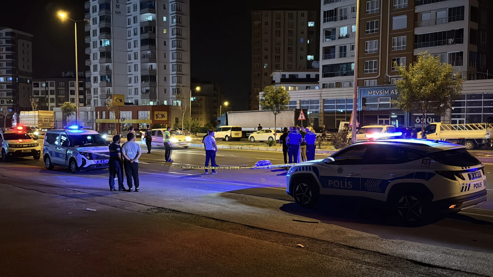 Kayseri'de dehşet dolu anlar! Önce kamyonet çarptı ardından otomobil ezdi