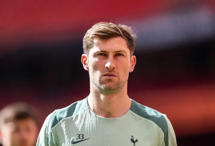 Tottenham, tecrübeli yıldızı Ben Davies'in sözleşmesini uzattı