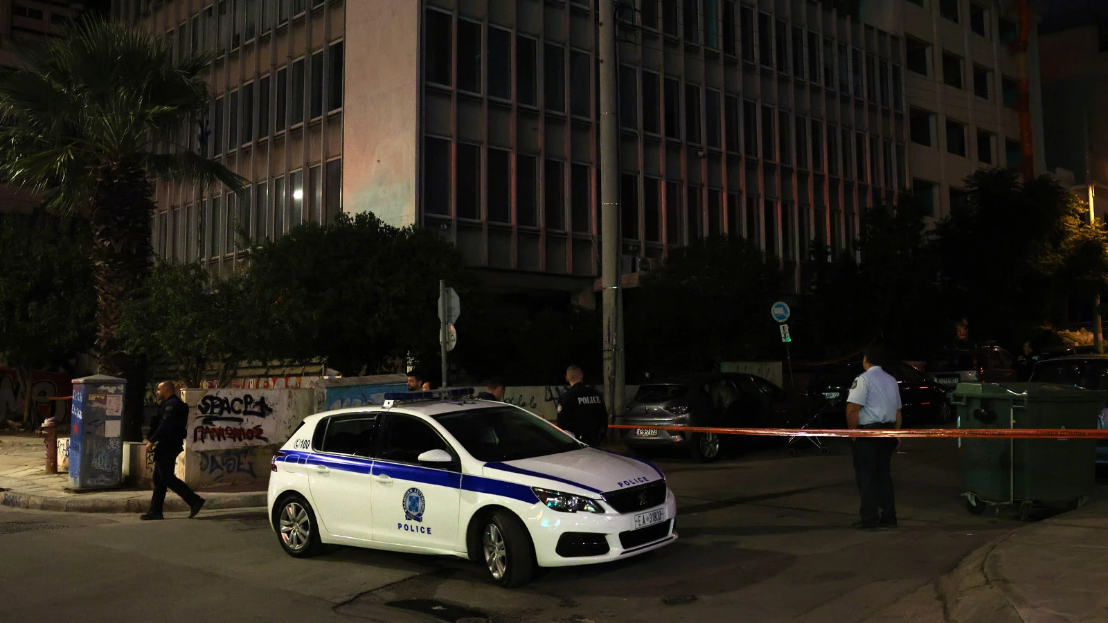 Yunanistan'da Tarım Bakanlığı şubesine bombalı saldırı düzenlendi